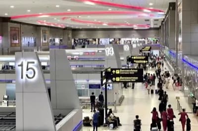 Терминал аэропорта Суварнабхуми в Бангкоке