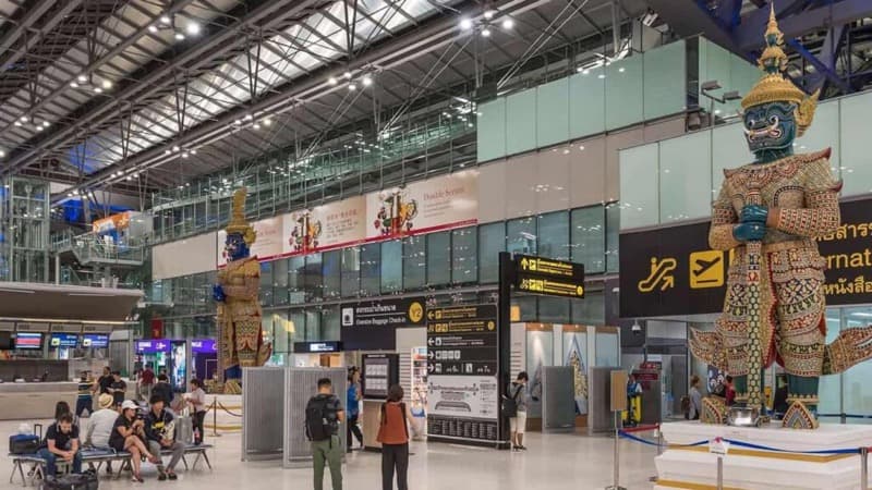 सुवर्णभूमि हवाई अड्डा आव्रजन हॉल बैंकॉक